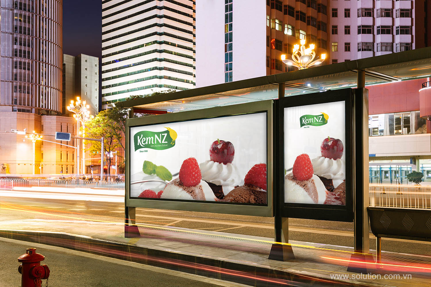 Biển quảng cáo cửa hàng kem NZ trạm chờ xe buýt